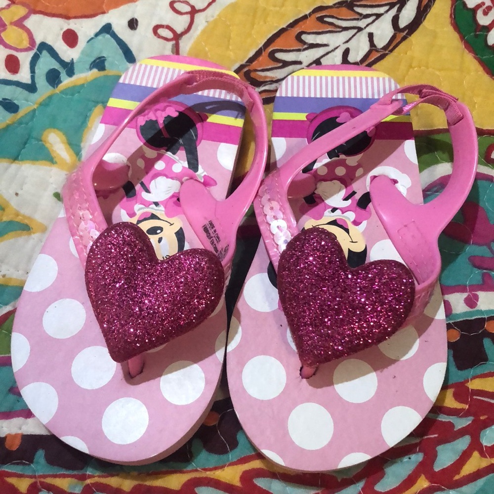 Minnie Mouse flip flops